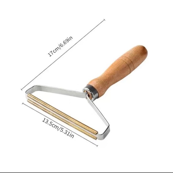 Pet Hair Remover With Portable & Reusable For Carpet, Furniture, & Lint Lot of 2 - Picture 3 of 6